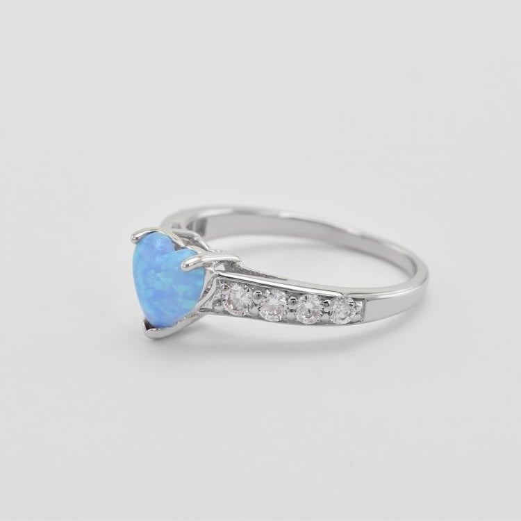 Silberner Ring mit Opal in Herzform Bailey 11109