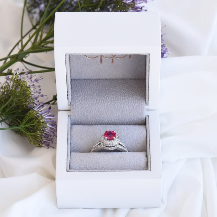 Silberner Ring mit Rubin und Zirkonia Alyf 82663