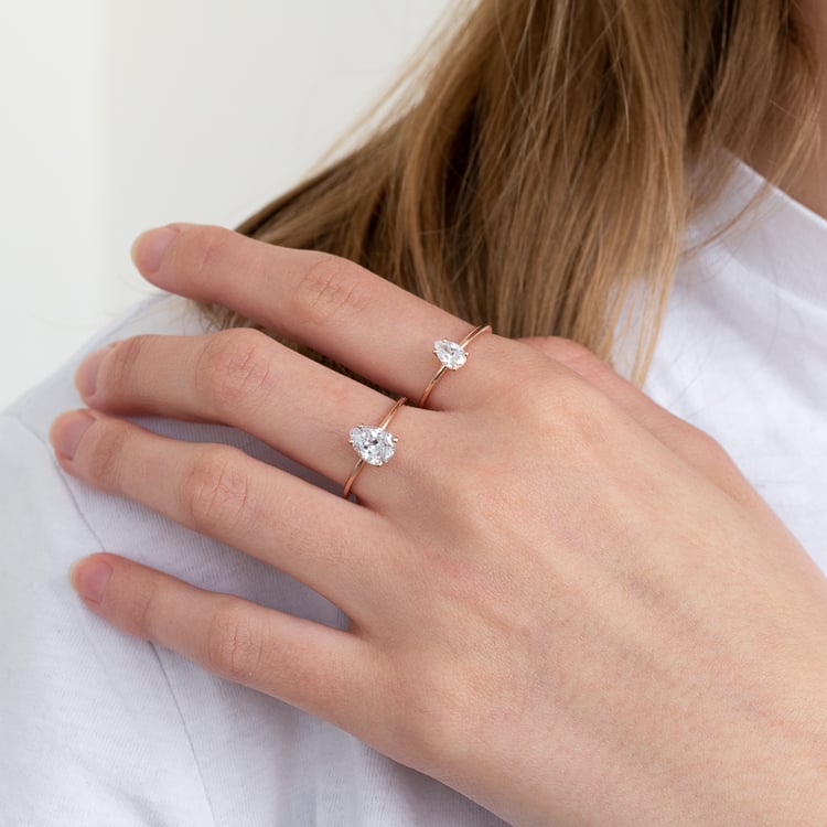 Verlobungsring mit einem Diamanten in Birnenform North 124745