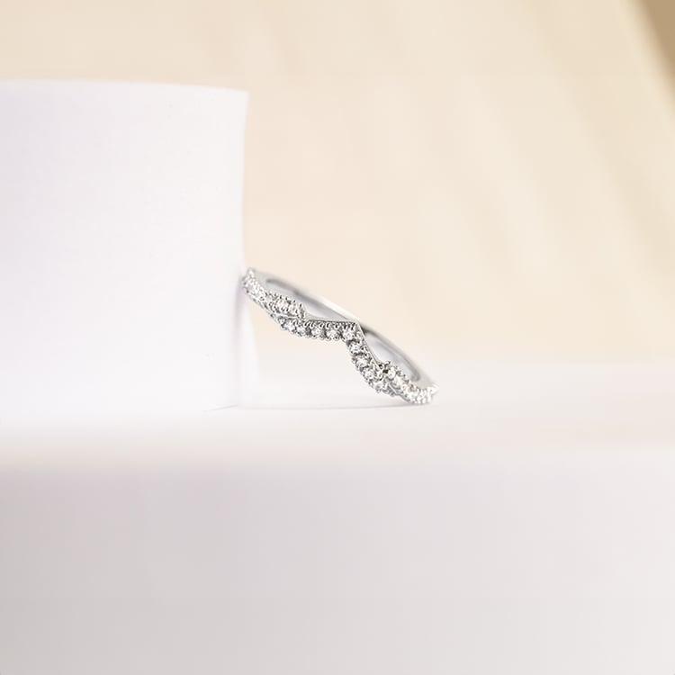 Eternityring in V-Form mit Lab Grown Diamanten Zach 142653