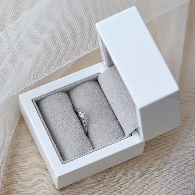 Goldener Diamantring 94786