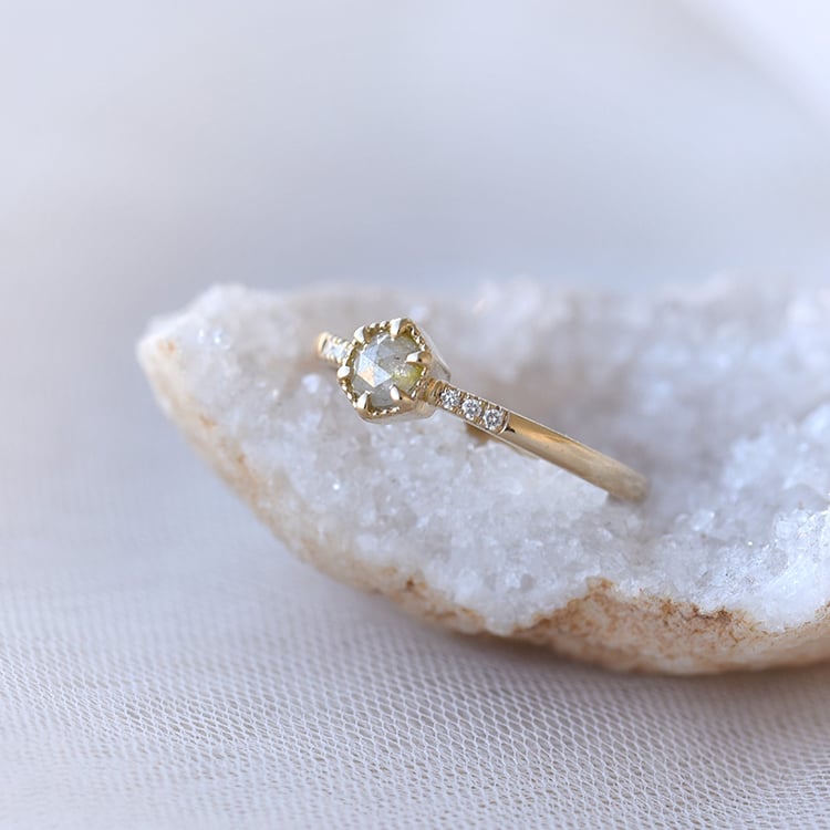 Goldring mit Salt and Pepper Diamant Granella 67461