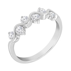 Ring aus Gold mit sechs Diamanten Adidio