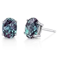 Zauberhafte Ohrstecker aus Gold mit Alexandrit Qati