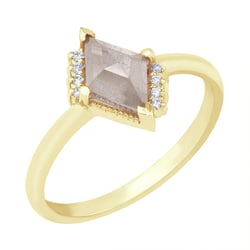 Ring Lozenge mit Salt and Pepper Diamanten und Lab Grown Diamanten Talley