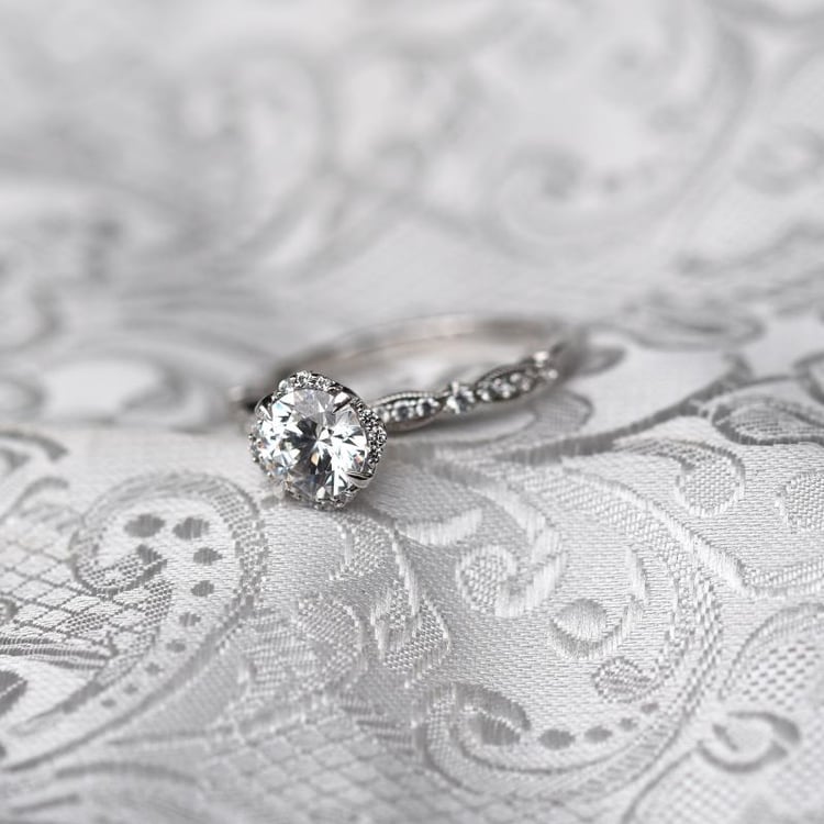 Verlobungsring mit Diamanten 48182