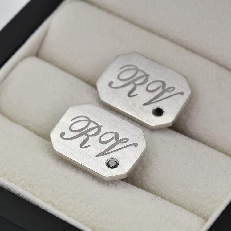 Silberne Manschettenknöpfe mit Gravur und schwarzen Diamanten Meissa 27112