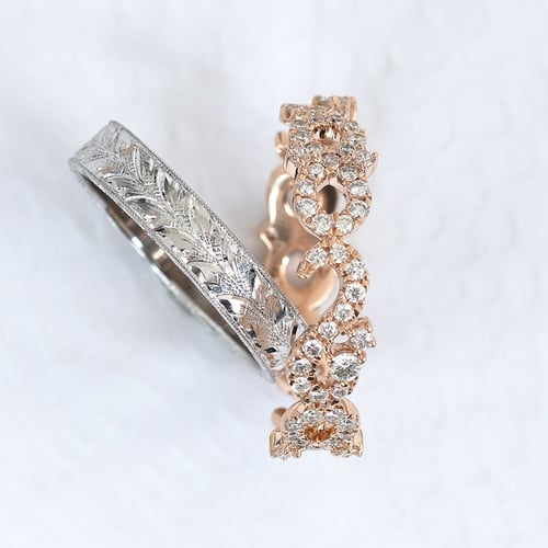 Romantische Vintage-Eheringe aus Gold mit Gravur Hannu