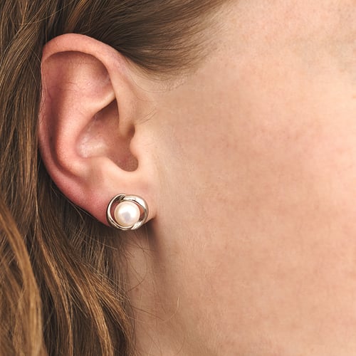 Silberne Ohrstecker mit Perlen Maria