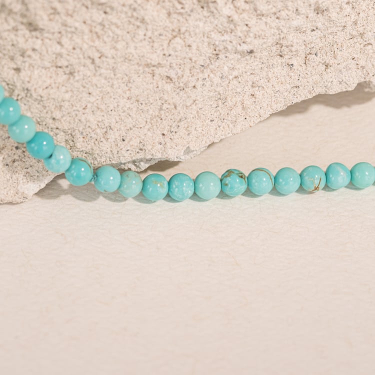 Silberne Kette mit Perlen aus Howlith Norma 104444