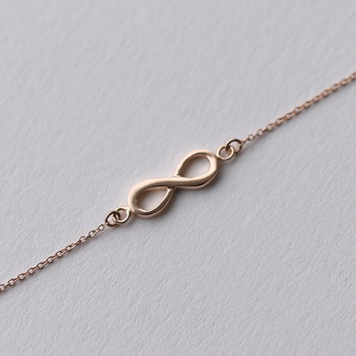 Goldenes Modearmband mit Unendlichkeitszeichen Infinity
