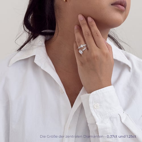 Verlobungsring mit ovalem Diamanten Mica