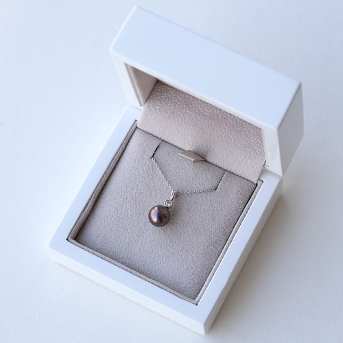 Anhänger mit schwarzer Perle und Diamanten Mananya