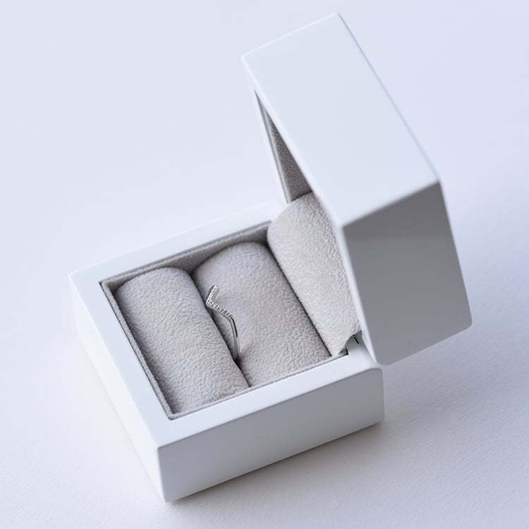 Goldenes Set mit braunem Diamant Ofi 60985