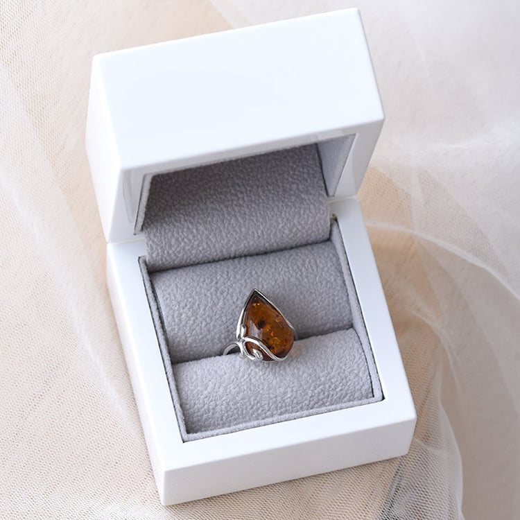 Bernstein-Träne in Silberring in Eppi-Geschenkbox 69553