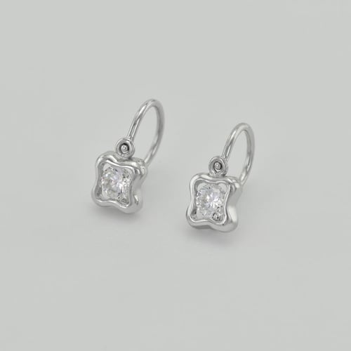 Goldene Kinderohrringe mit Lab Grown Diamanten Karola