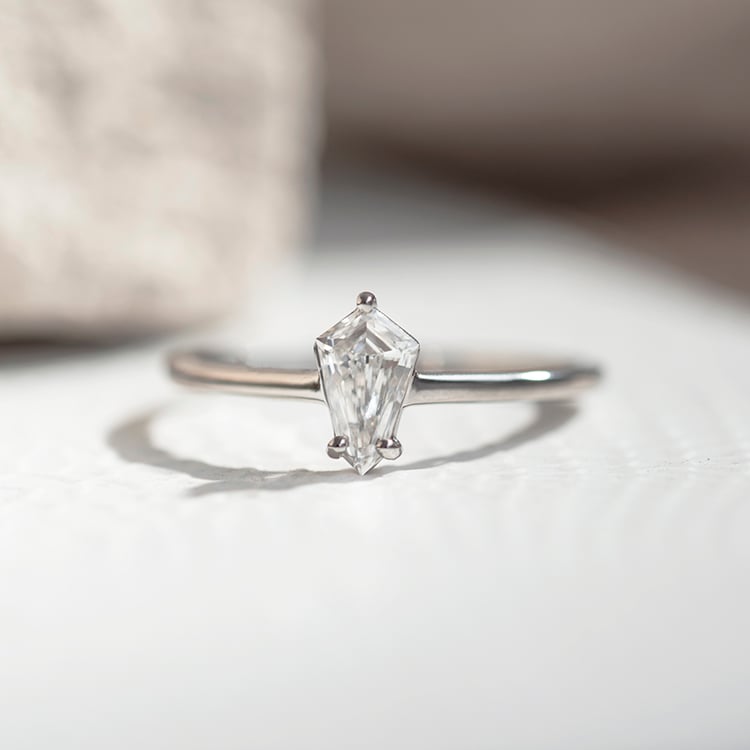 Verlobungsring mit einem IGI zertifizierten 0.43 ct Lab Grown Diamanten Greta 111387