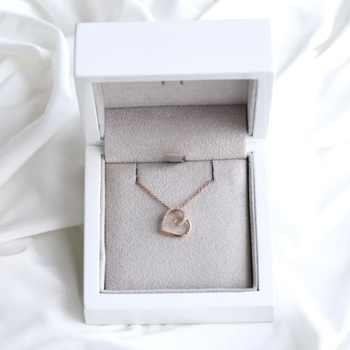 Kette mit romantischem Anhänger mit Diamanten Mariano