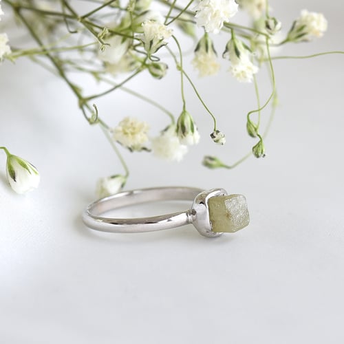 Ring aus Gold mit gelbem Rohdiamanten Gianni