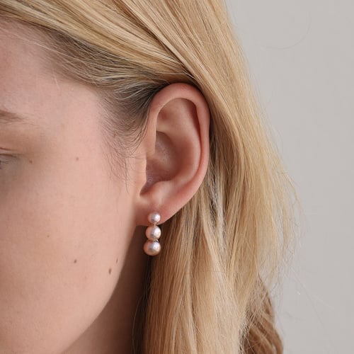 Silberne Hängeohrringe mit lavendelfarbenen Perlen Arielle