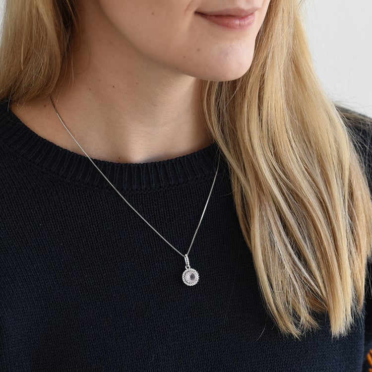 Silberne Halo-Anhänger mit Rosenquarz Atia 62211