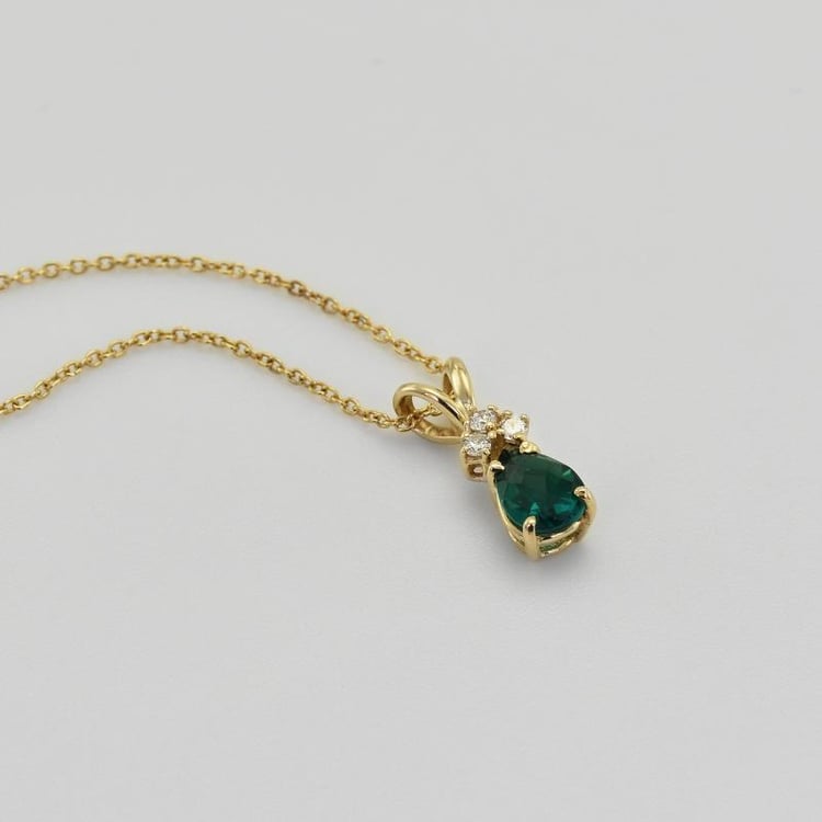 Goldkette mit Smaragd 43675