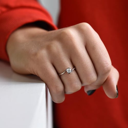 Verlobungsring mit Diamant Saffar