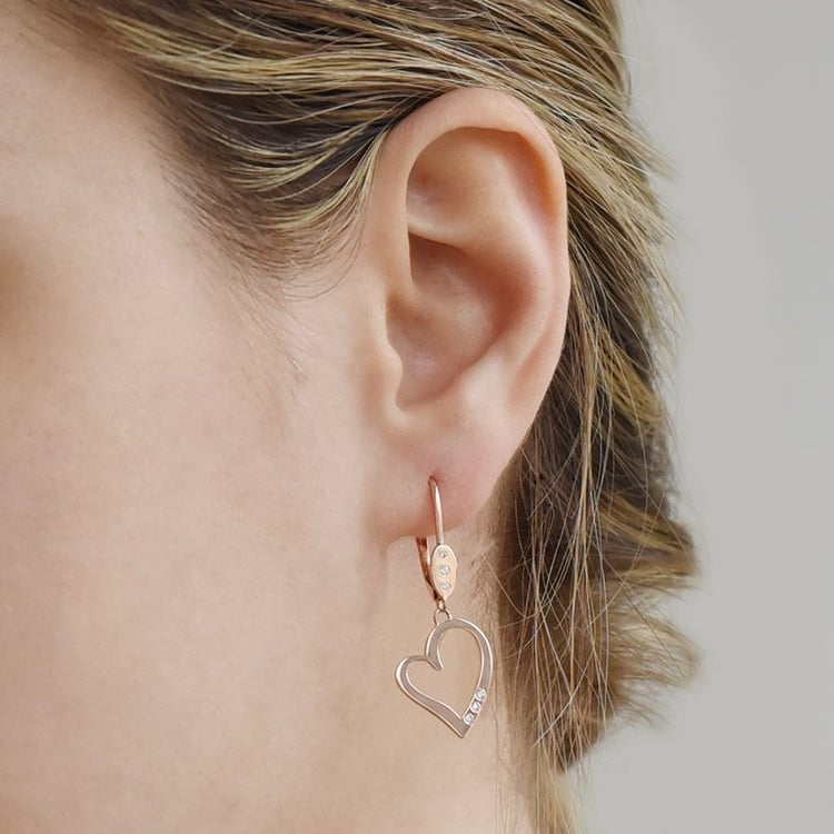 Goldene Hängeohrringe in Herzform mit Diamanten Mekhi 98413