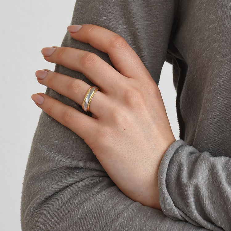 Goldene Eheringe mit Rillen Milen 77081