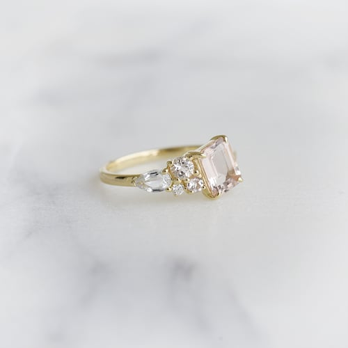 Cluster Ring mit Morganiten, Diamant und Saphir Ivonne