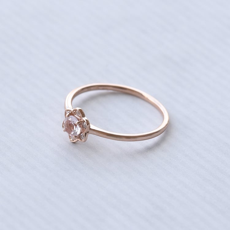 Goldener Verlobungsring mit Morganit und Moissaniten Mia 74315