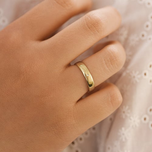 Schlichte Trauringe mit Diamant-Damenring Stanista