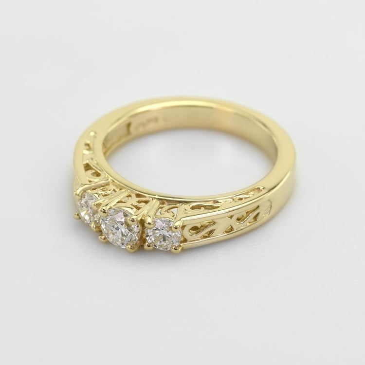 Vintage Verlobungsring mit drei Diamanten Lariah 51366