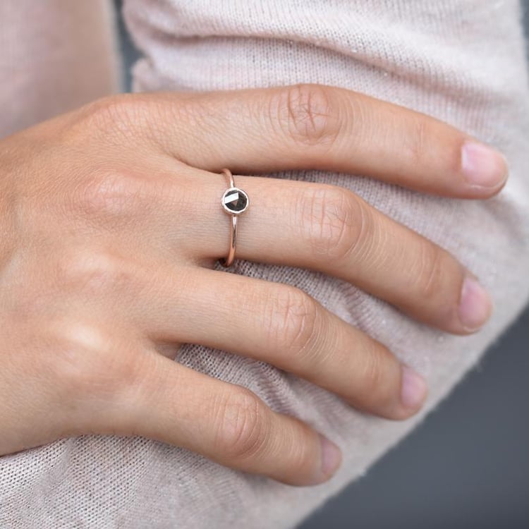 Ring mit Salt and Pepper Diamant Fermie 44978