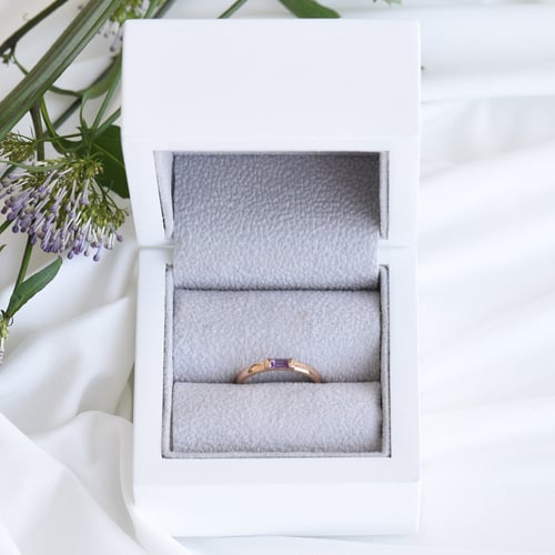 Goldener Ring mit Amethyst Xenia