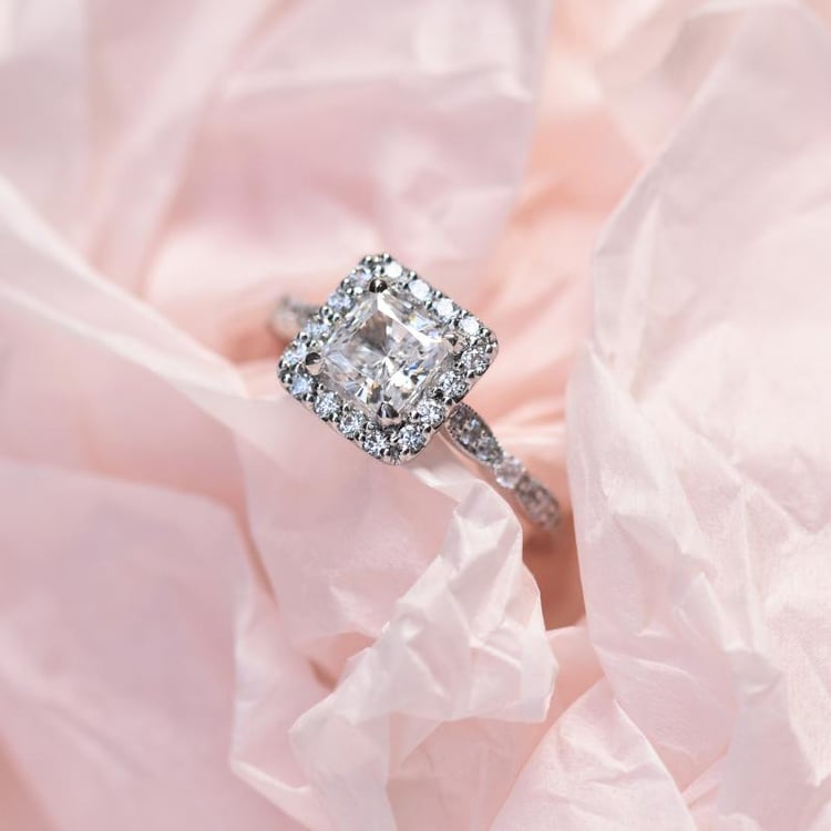 Goldener Diamantring in Vintage Stil 49488