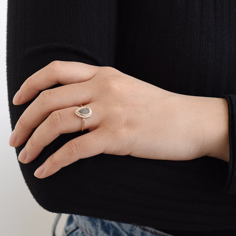 Ring mit Pear Salt and Pepper Diamanten und Diamanten Danni 96400