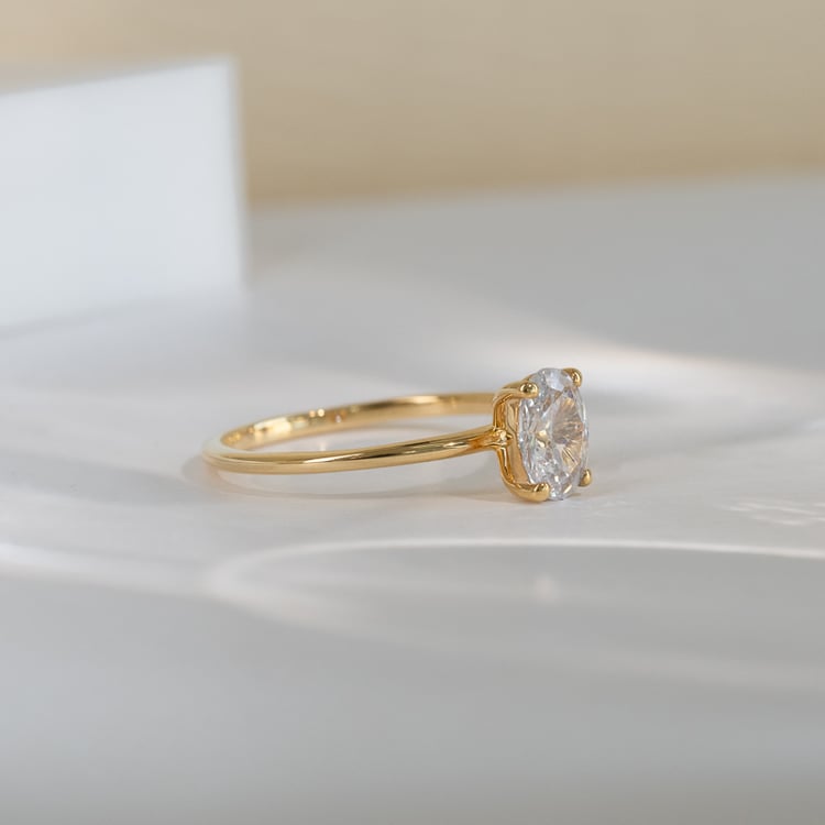 Verlobungsring mit 0.53ct IGI-zertifiziertem einem ovalen Diamanten Frost 169596
