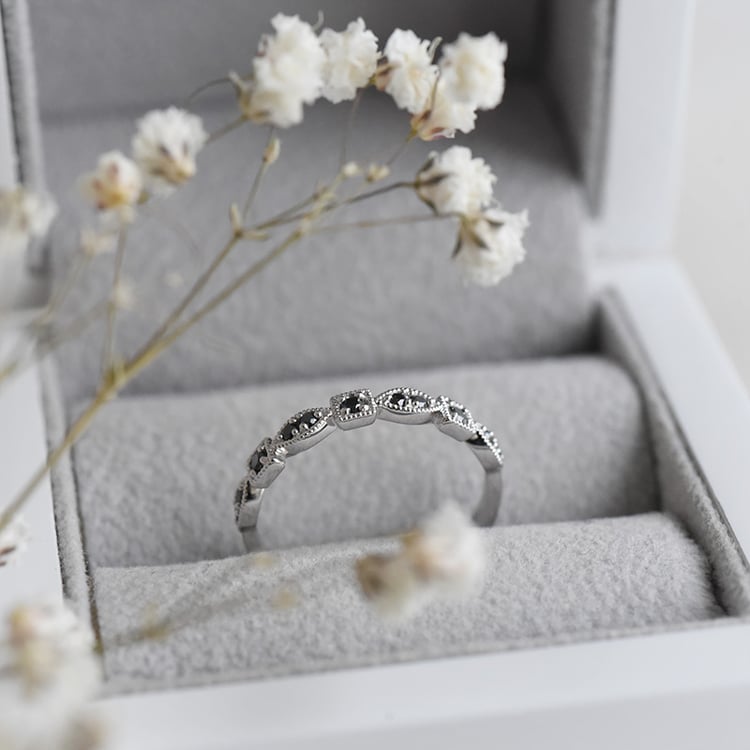 Ehering mit schwarzen Diamanten und Herrenring Hadya 130483