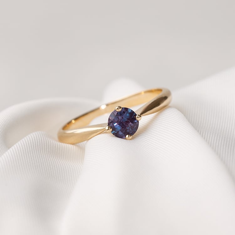 Solitär-Ring mit Alexandrit Mahiya 122820