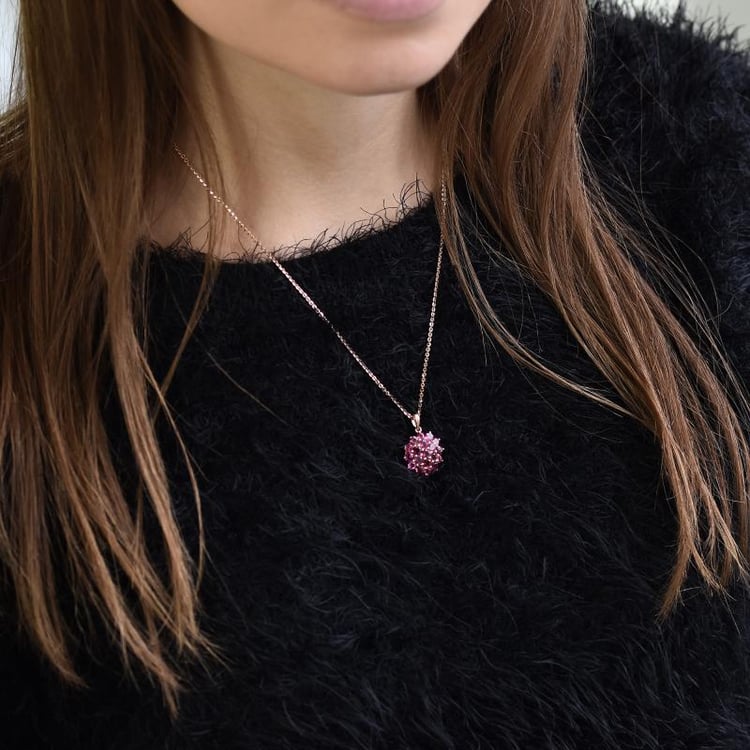 Turmalin Anhänger auf der Dame 4735