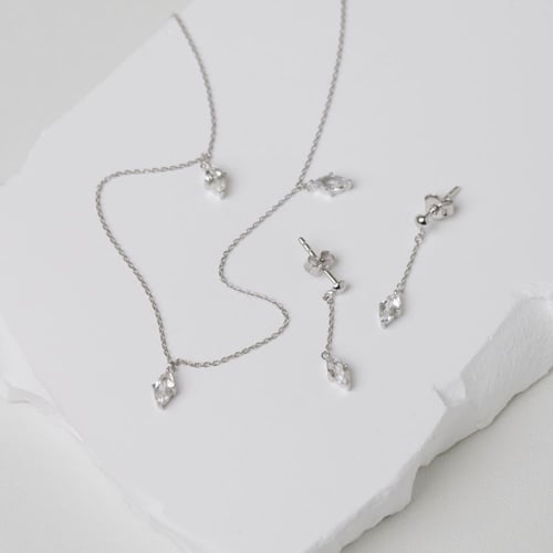 Goldenes Schmuckset mit weißen Topasen Floriane