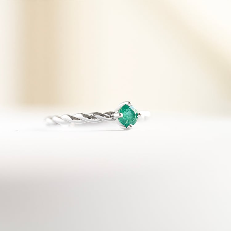 Geflochtener Ring mit Smaragd Nelson 145547