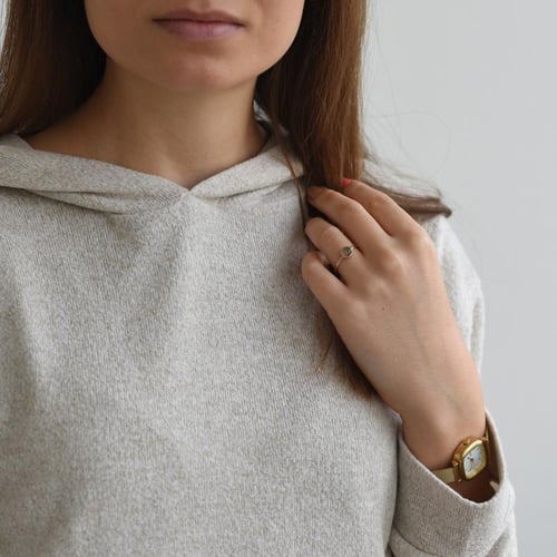 Goldener minimalistischer Ring mit Labradorit Stowy