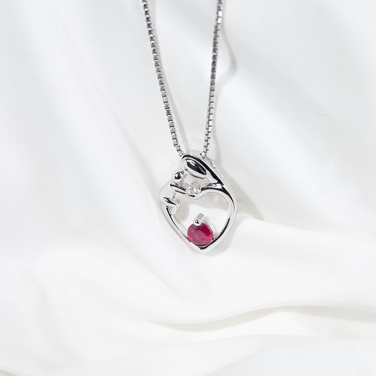 Silberner Anhänger Mutter und Kind mit Rubin und Diamant Ella 131168