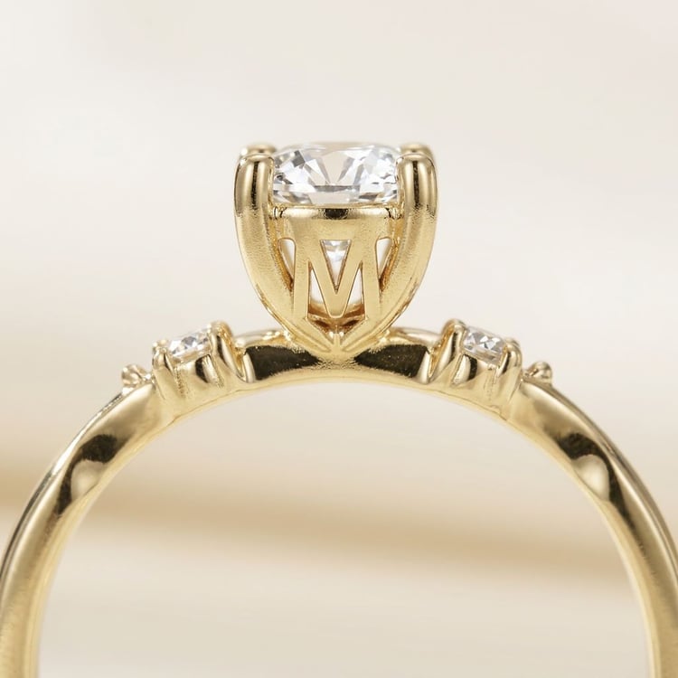 Verlobungsring mit Buchstaben und Lab Grown Diamanten Mileva 167555
