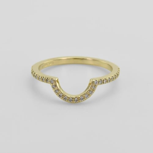 Geformter Trauring voller Diamante Tessie