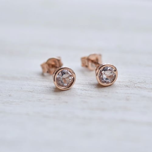 Set aus zarten Schmuckstücken mit Morganiten Burch