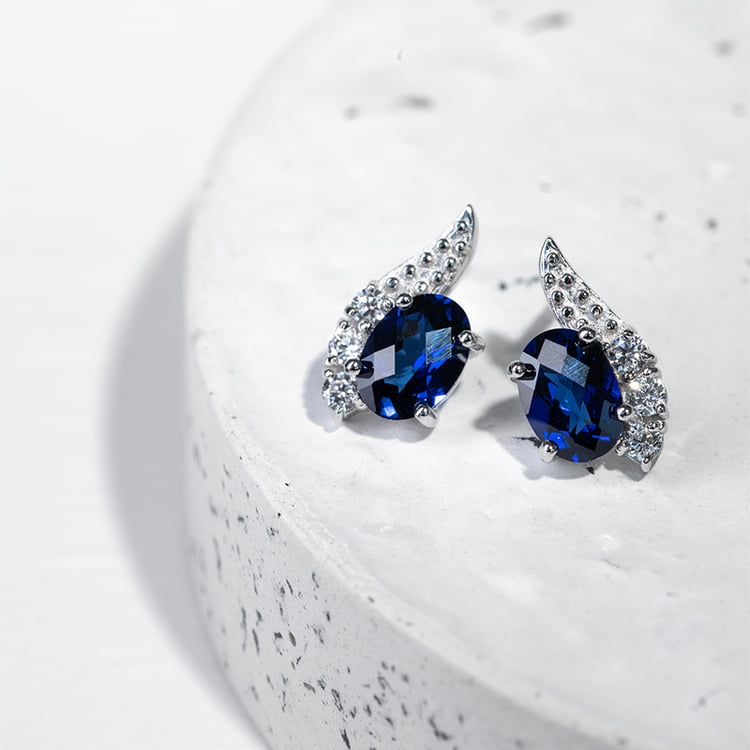 Silberne Ohrstecker mit Saphiren Milder 125365