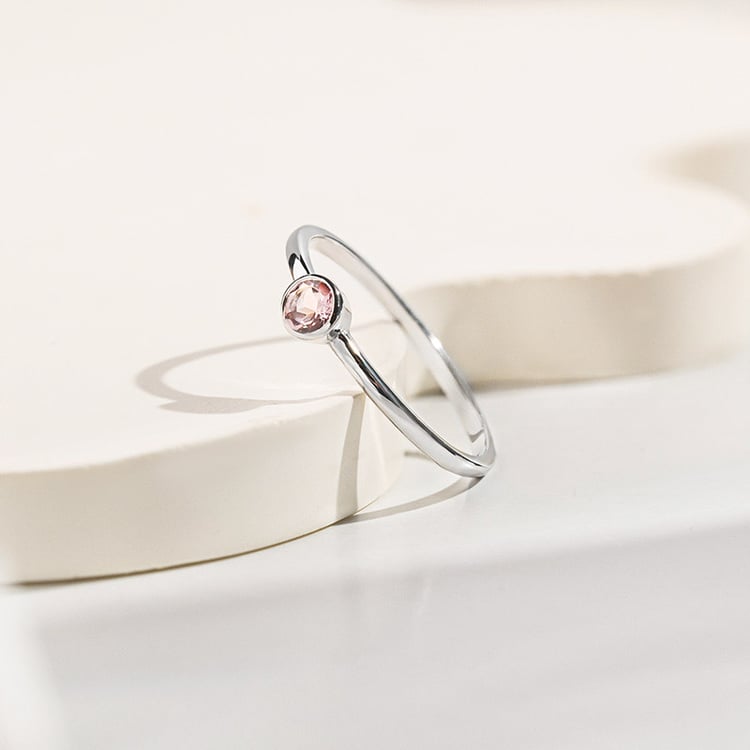 Goldener minimalistischer Ring mit Morganit Emilien 156595